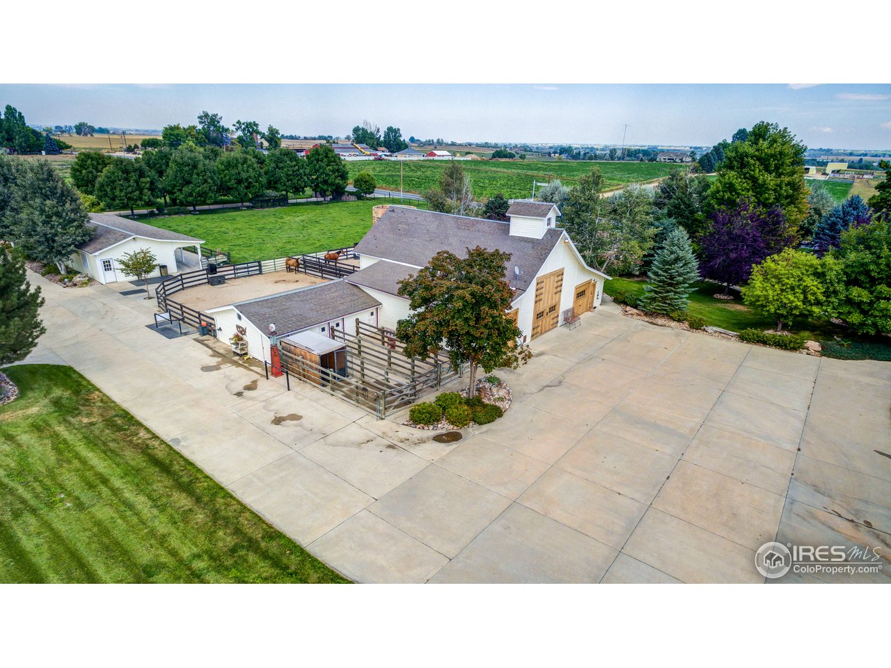 7247 East County Line Road Longmont, CO 80504 - Photo 3 of 40