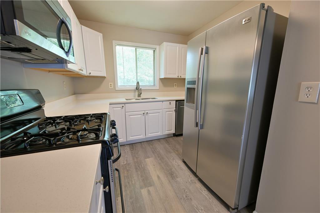 2075 Claude Street Northwest Atlanta, GA 30318 - Photo 5 of 10