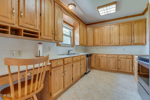 $850,000 | 6125 Old Jonesboro Road, Bristol, TN 37620