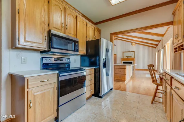 $825,000 | 6125 Old Jonesboro Road, Bristol, TN 37620