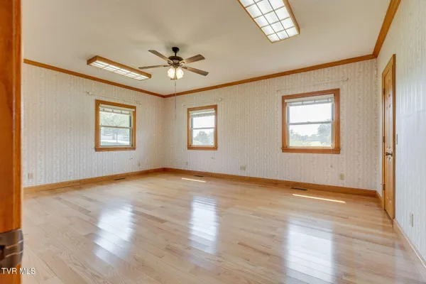 $825,000 | 6125 Old Jonesboro Road, Bristol, TN 37620