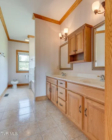 $825,000 | 6125 Old Jonesboro Road, Bristol, TN 37620