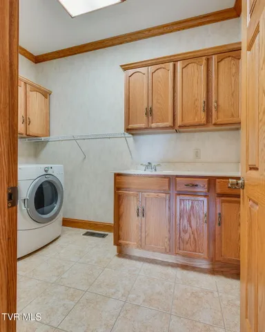 $850,000 | 6125 Old Jonesboro Road, Bristol, TN 37620