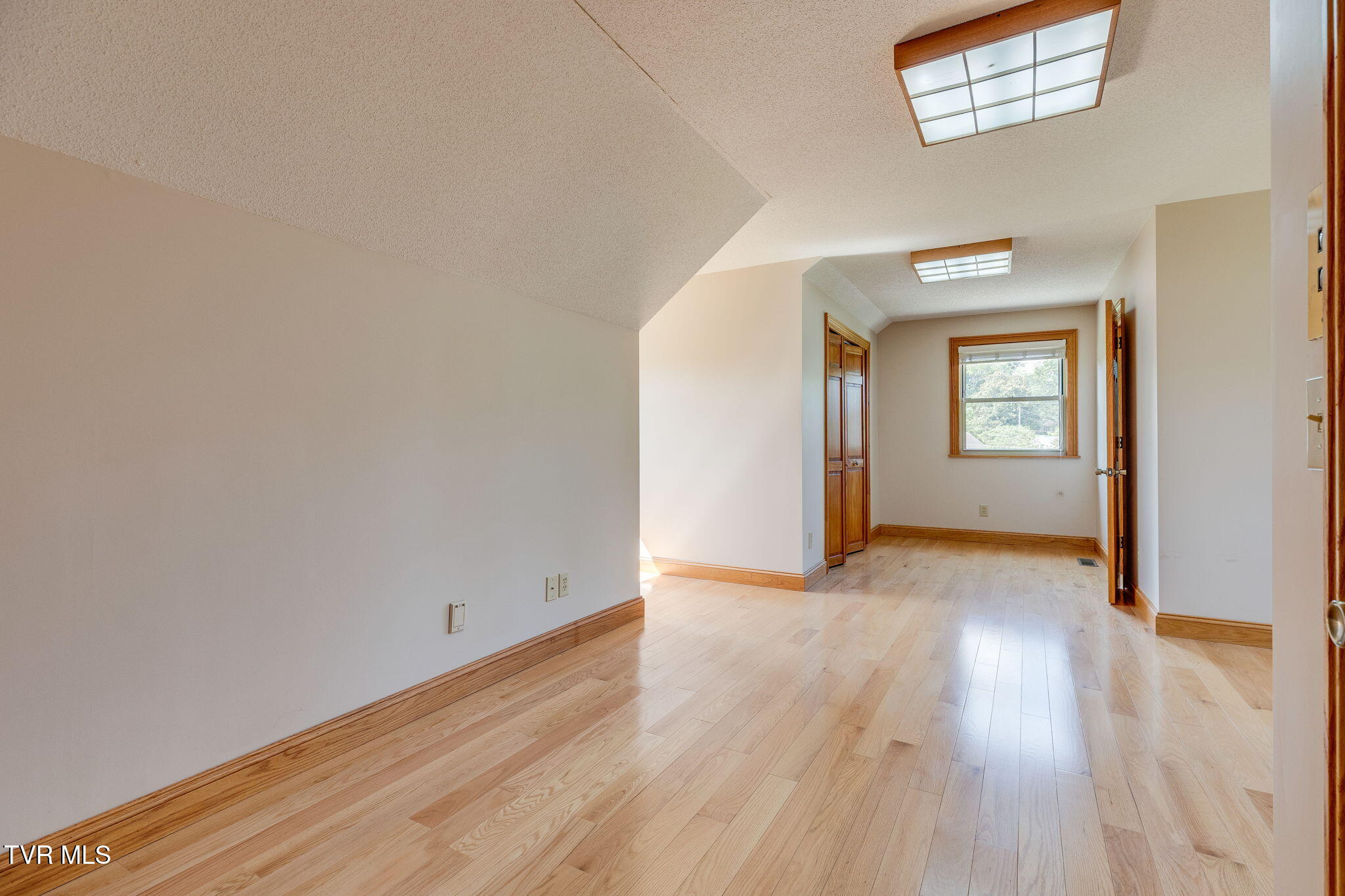 6125 Old Jonesboro Road Bristol, TN 37620 - Photo 41 of 50 037