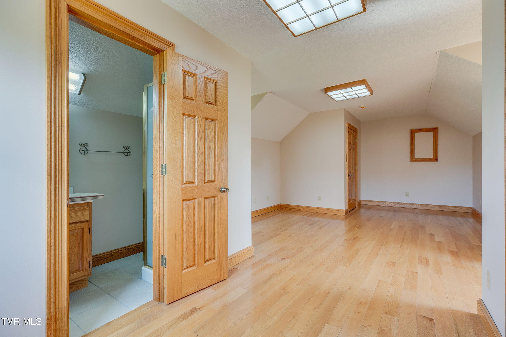 6125 Old Jonesboro Road Bristol, TN 37620 - Photo 42 of 50 038