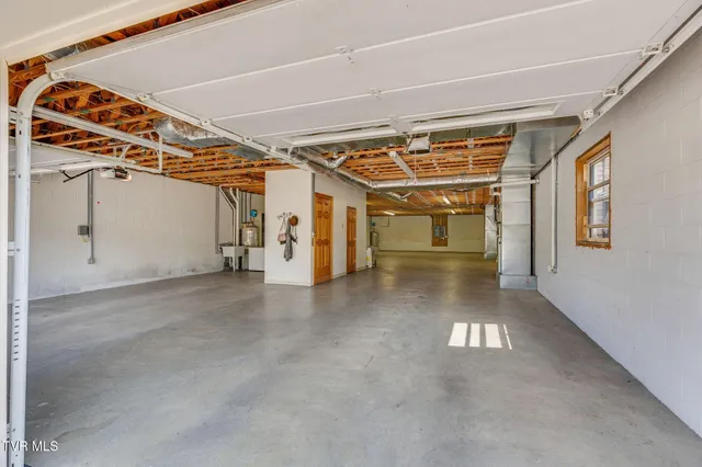 $850,000 | 6125 Old Jonesboro Road, Bristol, TN 37620