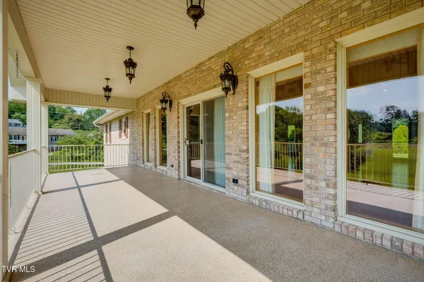 $825,000 | 6125 Old Jonesboro Road, Bristol, TN 37620