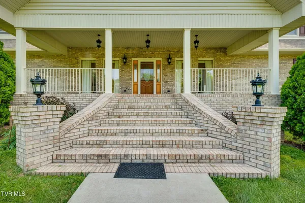 $825,000 | 6125 Old Jonesboro Road, Bristol, TN 37620