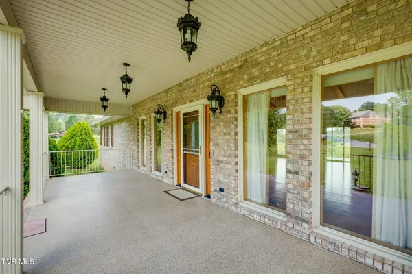 $825,000 | 6125 Old Jonesboro Road, Bristol, TN 37620