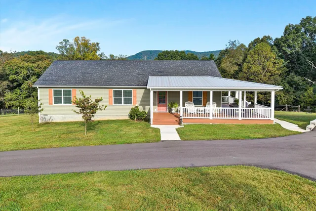 $549,950 | 5093 Jordantown Road, Vinton, VA 24179