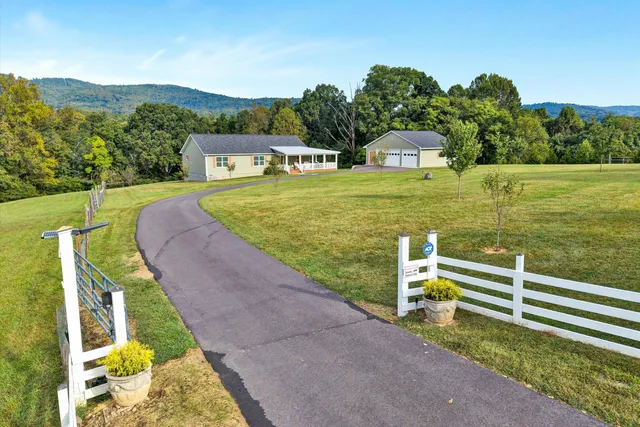 $549,950 | 5093 Jordantown Road, Vinton, VA 24179