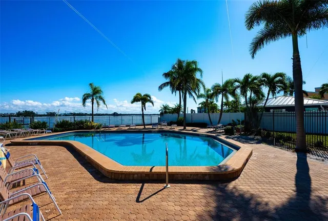 $799,000 | 1007 Gulf Drive North, Unit 208, Bradenton Beach, FL 34217