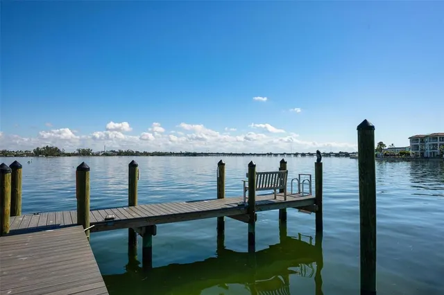 $799,000 | 1007 Gulf Drive North, Unit 208, Bradenton Beach, FL 34217