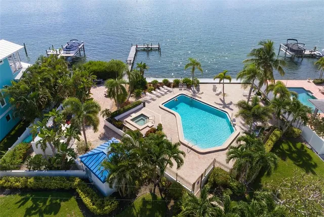 $799,000 | 1007 Gulf Drive North, Unit 208, Bradenton Beach, FL 34217