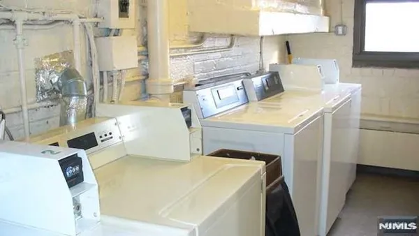 $1,425 | 501 Linwood Drive, Unit 5J, Fort Lee, NJ 07024