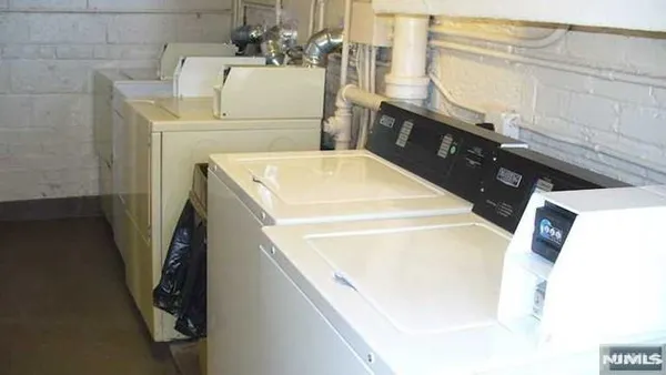 $1,425 | 501 Linwood Drive, Unit 5J, Fort Lee, NJ 07024