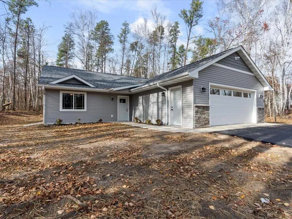 $372,500 | 31687 Summer Drive, Breezy Point, MN 56472
