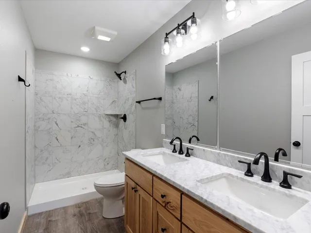 $375,000 | 31687 Summer Drive, Breezy Point, MN 56472