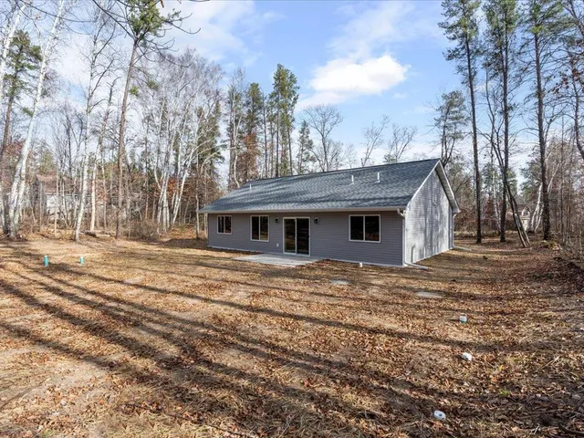 $375,000 | 31687 Summer Drive, Breezy Point, MN 56472