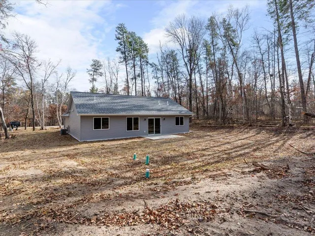 $375,000 | 31687 Summer Drive, Breezy Point, MN 56472