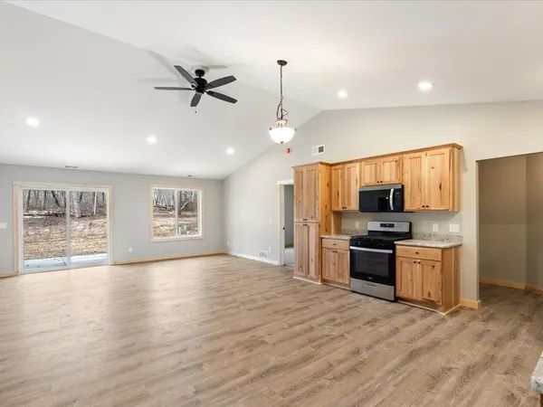 $372,500 | 31687 Summer Drive, Breezy Point, MN 56472