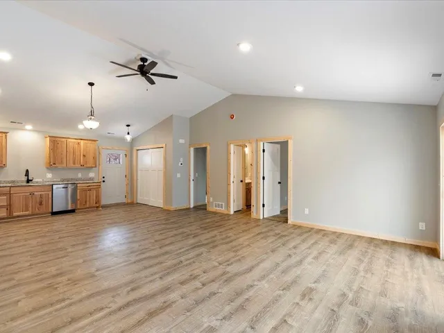 $375,000 | 31687 Summer Drive, Breezy Point, MN 56472