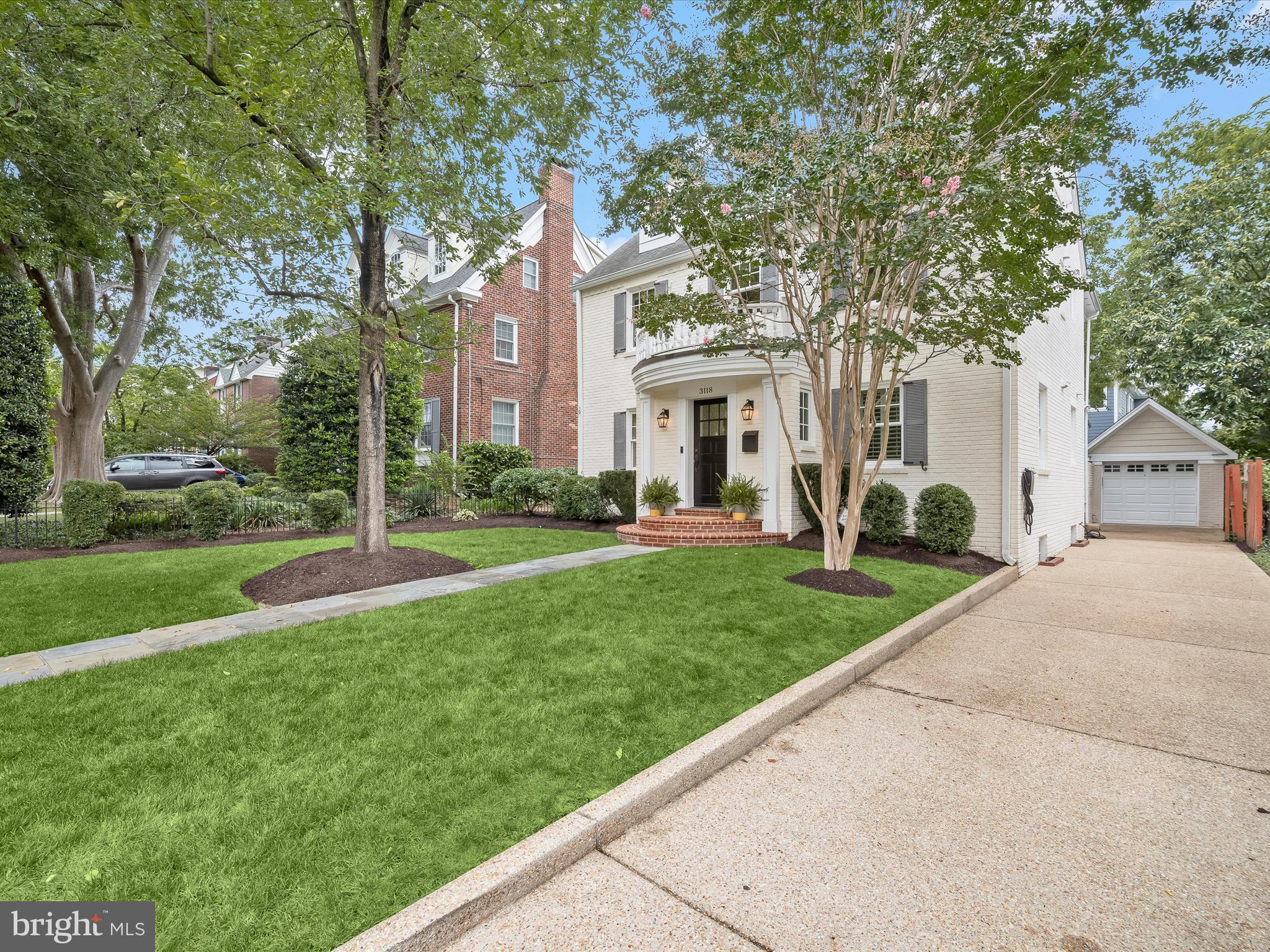 3118 17th Street North Arlington, VA 22201 - Photo 6 of 96 Long driveway that fits 4 cars