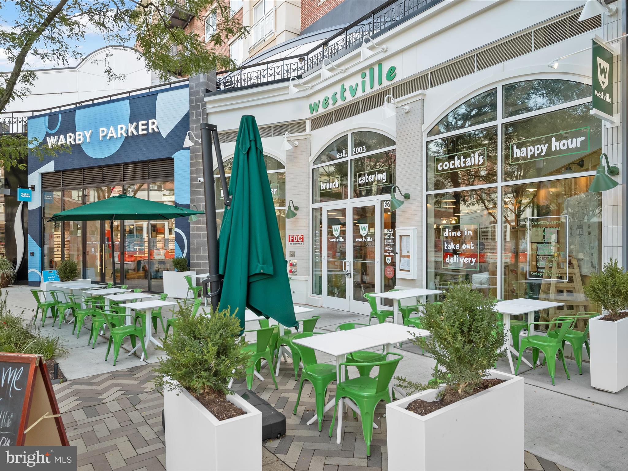 3118 17th Street North Arlington, VA 22201 - Photo 84 of 96 Walk to local dining spots & brunch