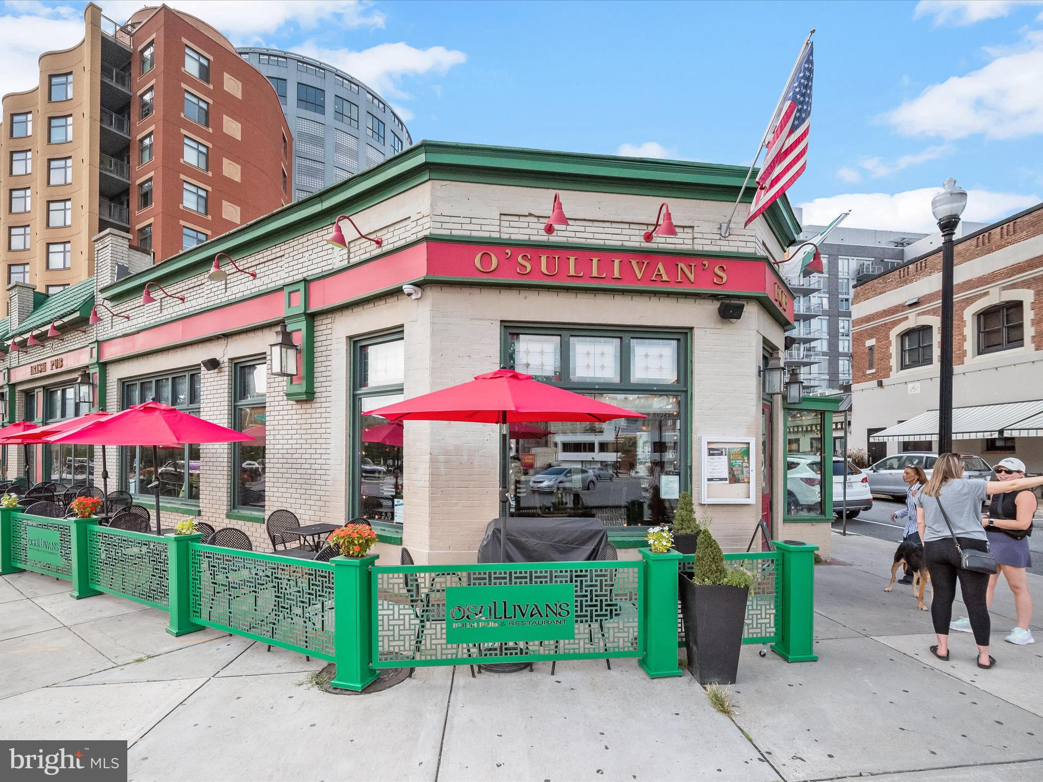 3118 17th Street North Arlington, VA 22201 - Photo 89 of 96 Enjoy local bars and restaurants