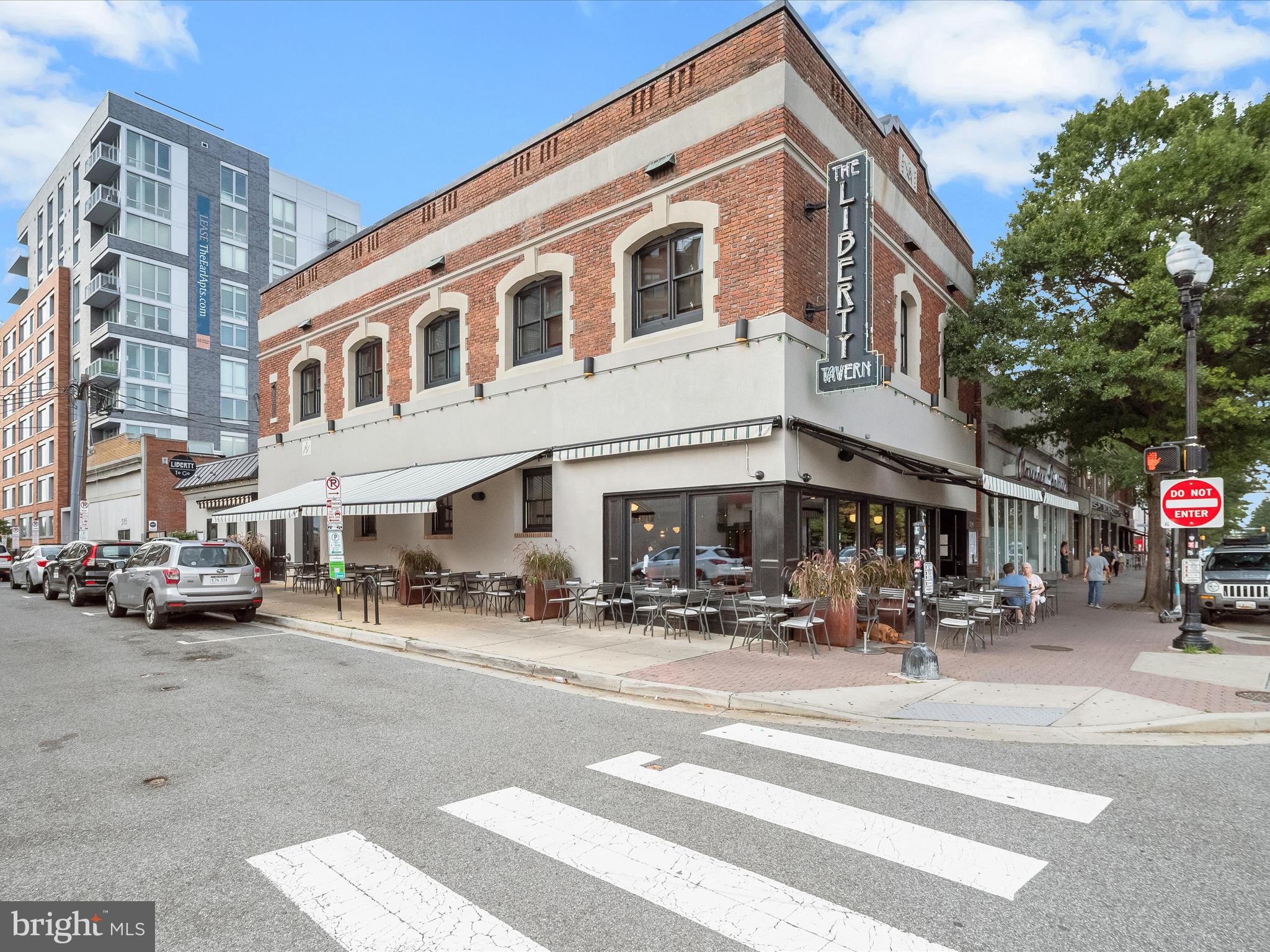 3118 17th Street North Arlington, VA 22201 - Photo 90 of 96 Liberty Tavern is a favorite for brunch & dinner