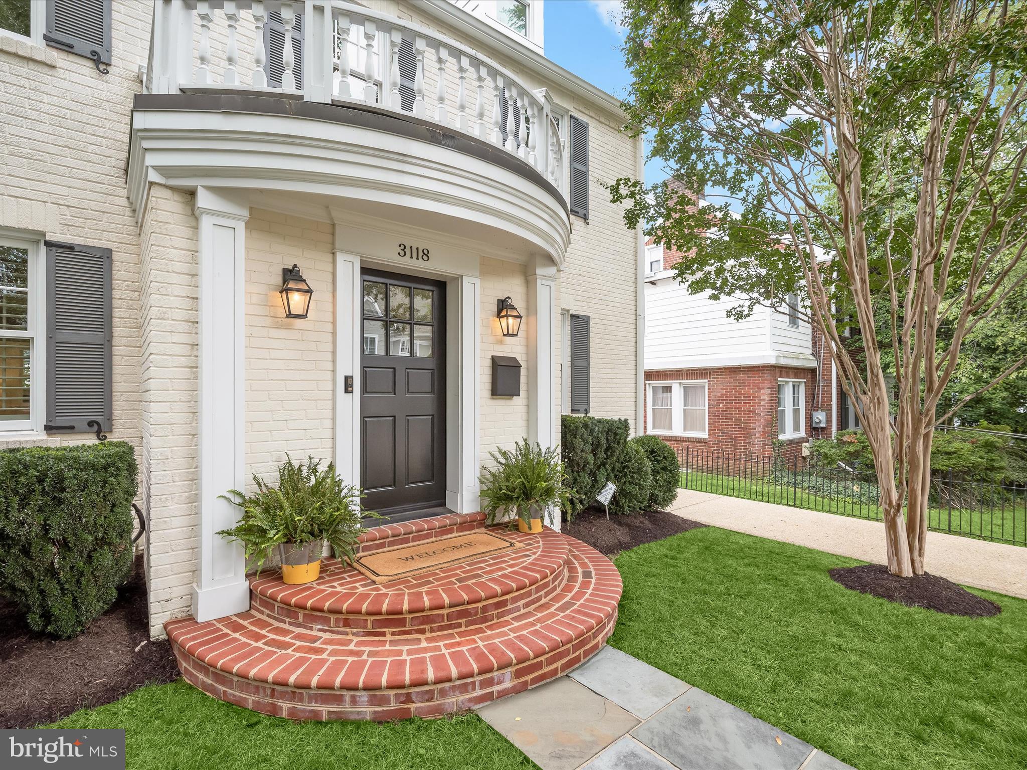 3118 17th Street North Arlington, VA 22201 - Photo 10 of 96 Where traditional meets modern updates.