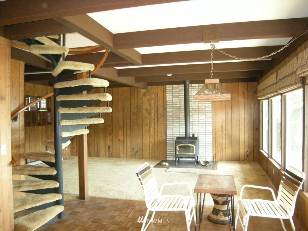 250 Grapeview Point Road Allyn, WA 98524 - Photo 13 of 15 Gallery Image 13