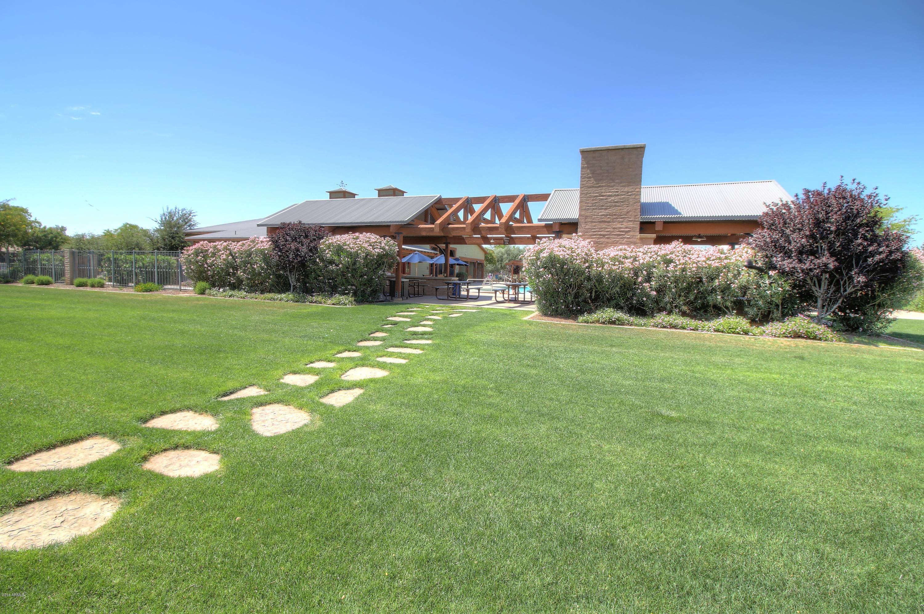 15375 West Pershing Street Surprise, AZ 85379 - Photo 31 of 40 IMG_2072_3_4_5_6