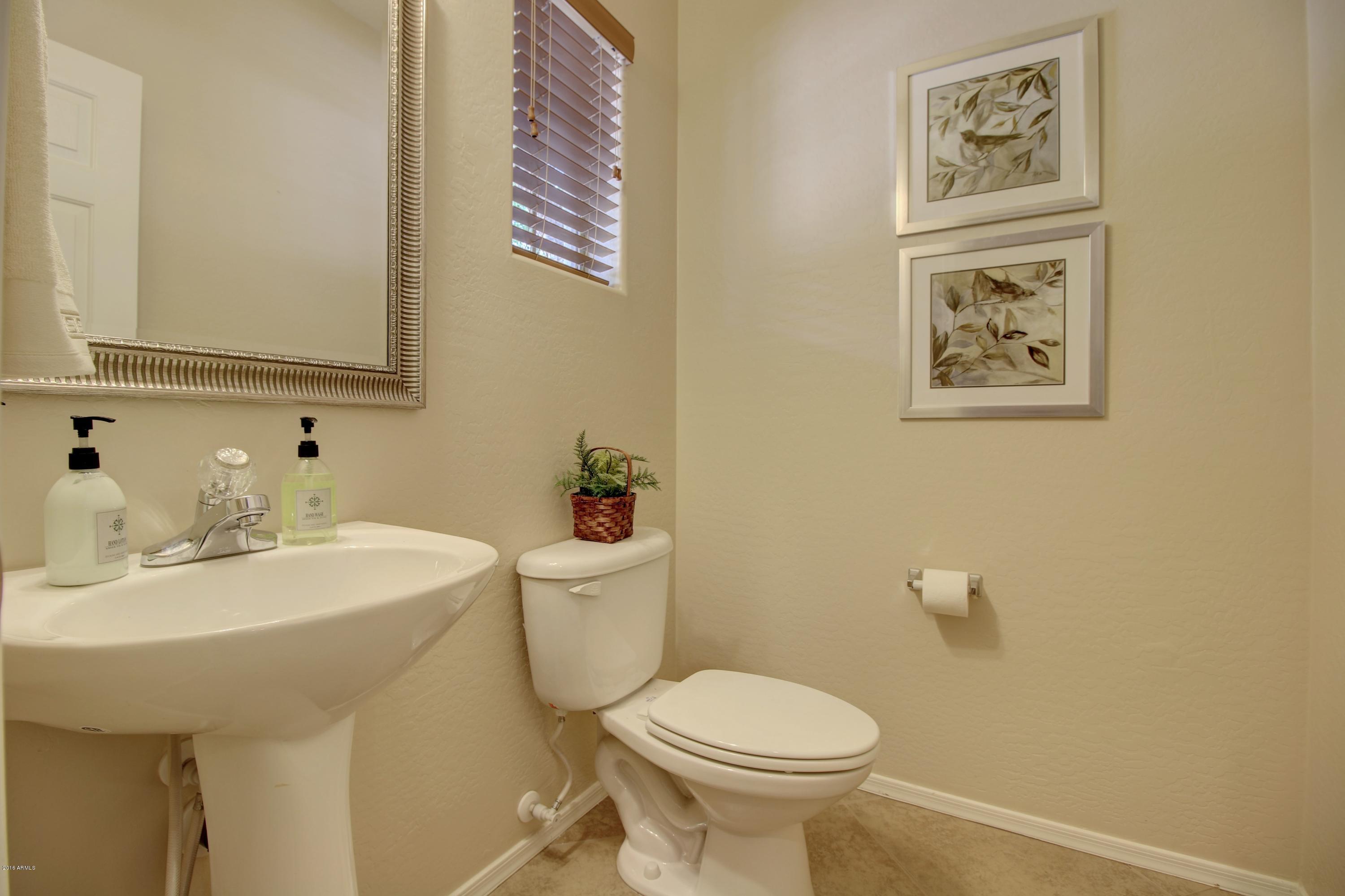 15375 West Pershing Street Surprise, AZ 85379 - Photo 8 of 40 IMG_1707_08_09_10_11