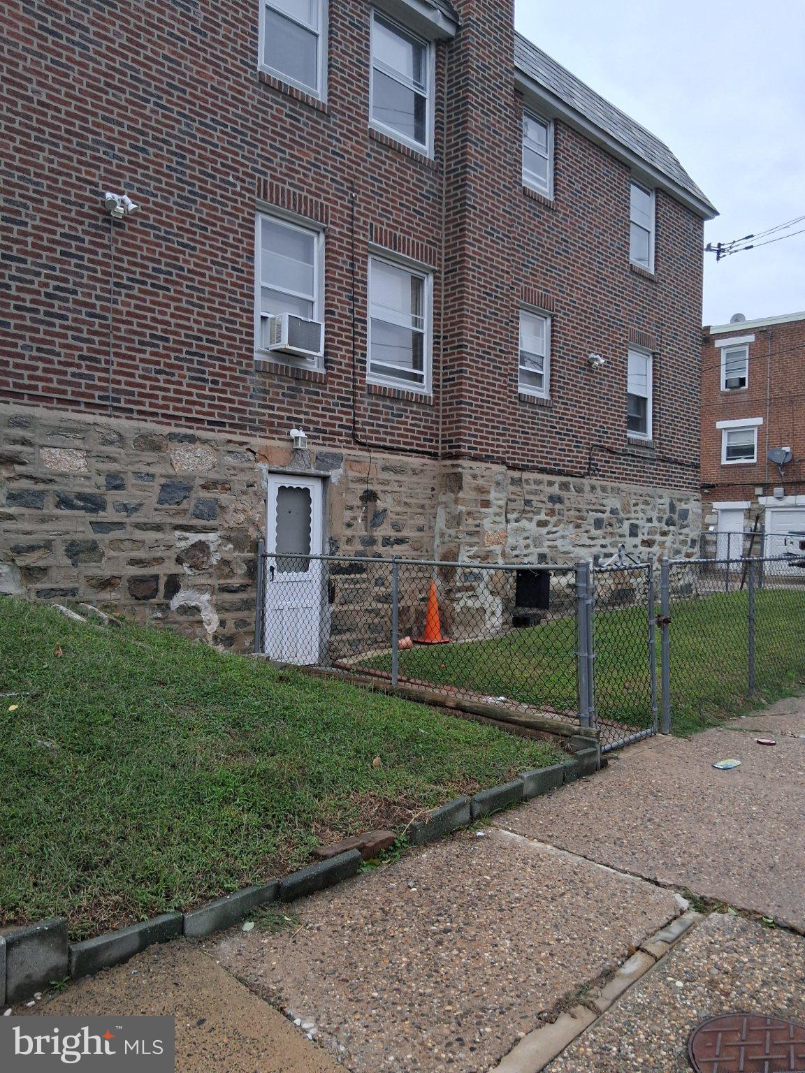 2853 Benner Street Philadelphia, PA 19149 - Photo 4 of 13 Gallery Image 4