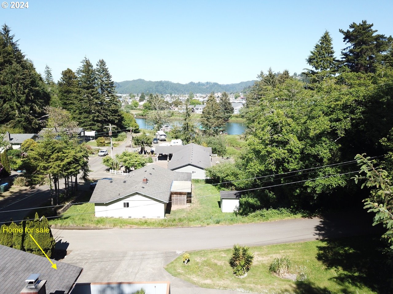 486 North 18th Street Reedsport, OR 97467 - Photo 6 of 33 Gallery Image 6