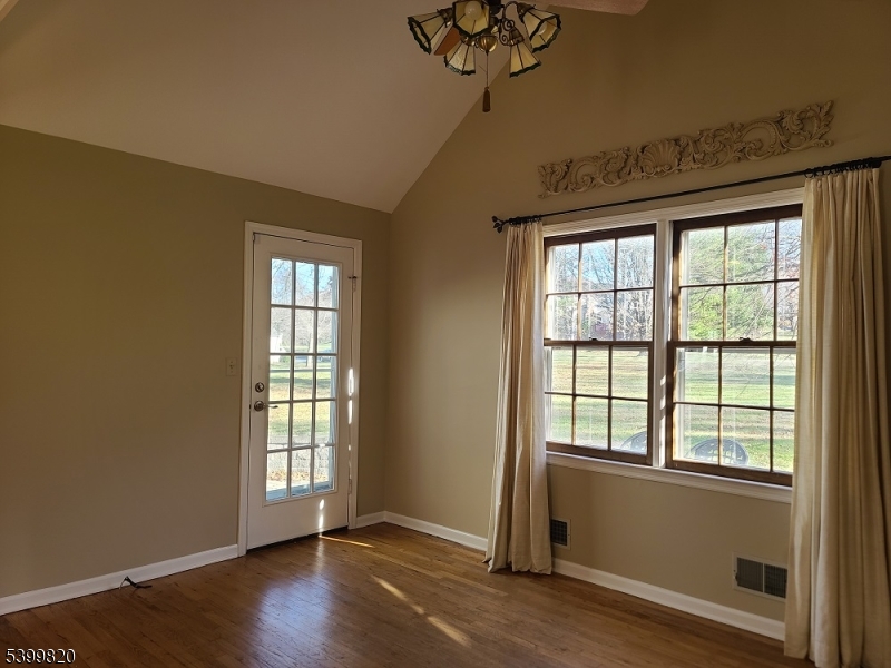 332 Rolling Knolls Way Bridgewater, NJ 08807 - Photo 15 of 49