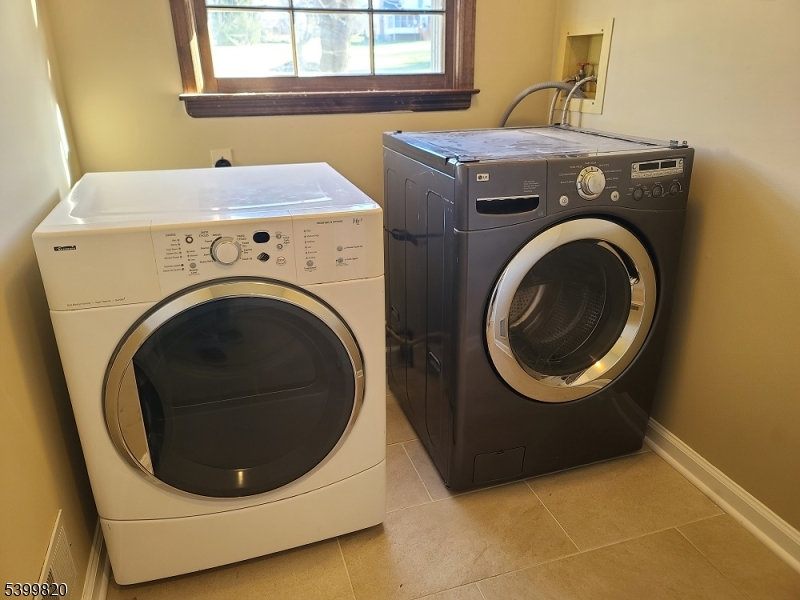 332 Rolling Knolls Way Bridgewater, NJ 08807 - Photo 40 of 49