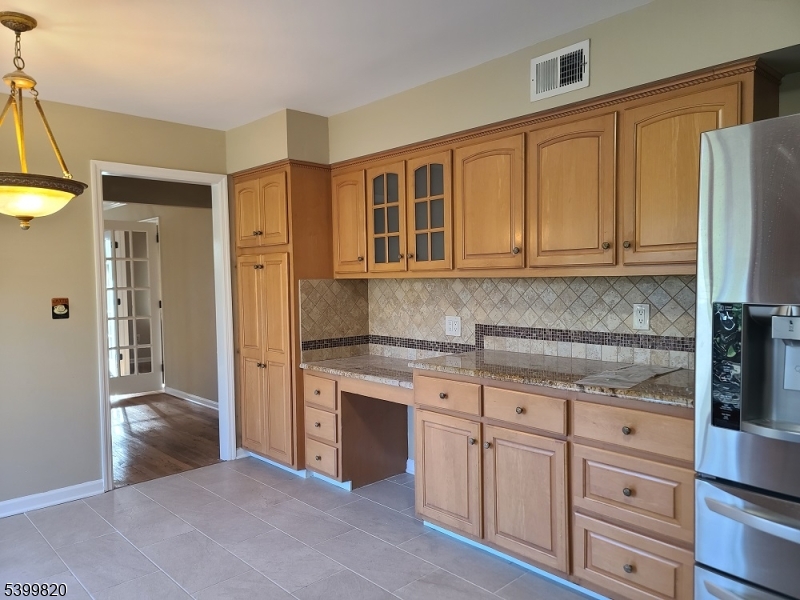 332 Rolling Knolls Way Bridgewater, NJ 08807 - Photo 5 of 49