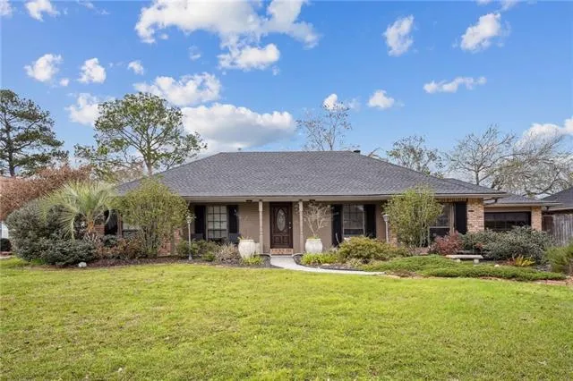 $329,900 | 834 Cross Gates Boulevard, Slidell, LA 70461