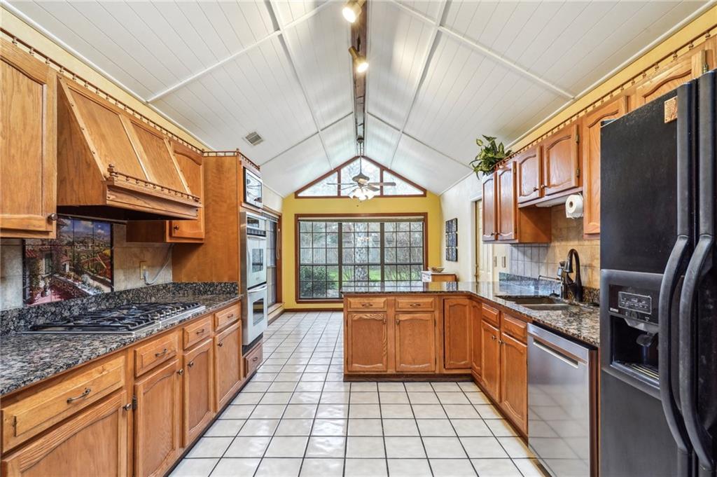 834 Cross Gates Boulevard Slidell, LA 70461 - Photo 4 of 24