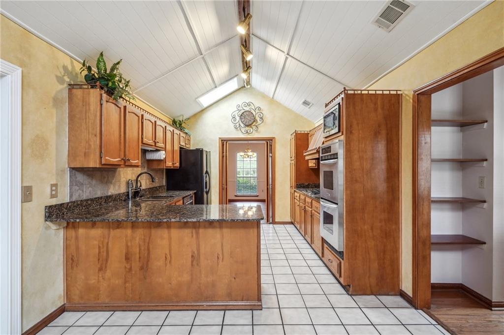 834 Cross Gates Boulevard Slidell, LA 70461 - Photo 5 of 24