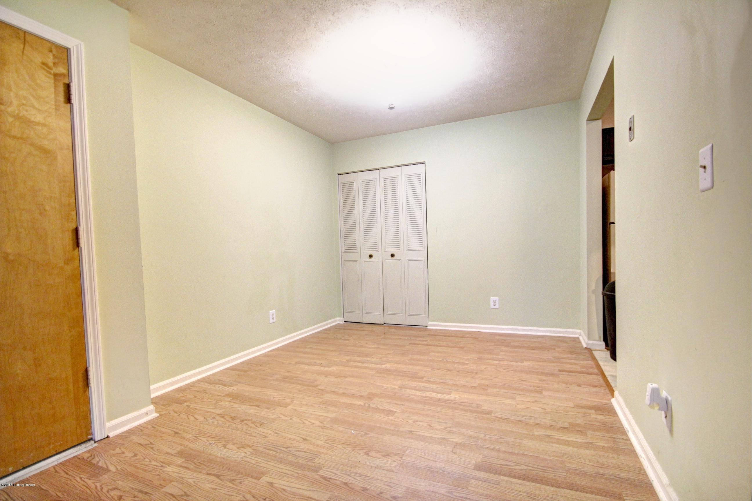 4028 Poplar Level Road, Unit 2 Louisville, KY 40213 - Photo 4 of 9 4028 Poplar Level #2