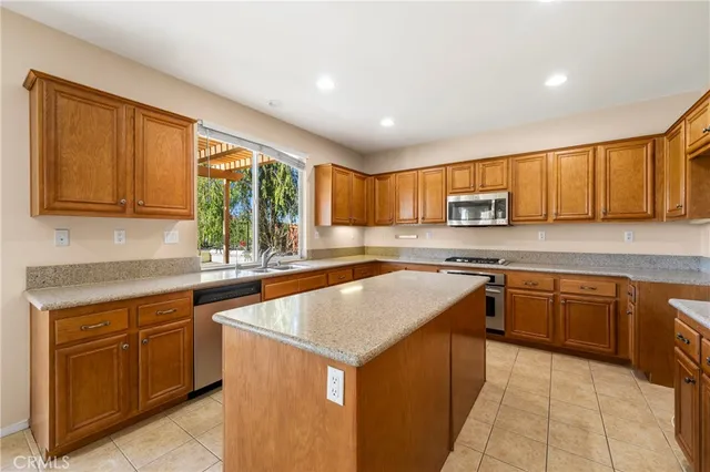 $940,000 | 45211 Tioga Street, Temecula, CA 92592