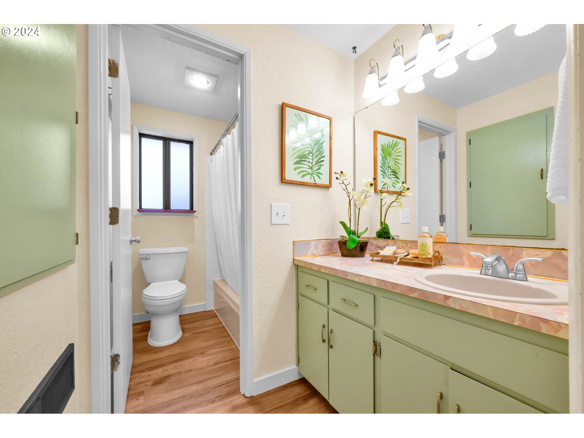 7136 B Street Springfield, OR 97478 - Photo 25 of 46 a bathroom with a sink and a mirror