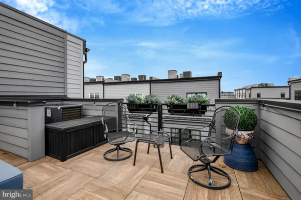$1,295,000 | 11236 Faraday Park Drive, Reston, VA 20190