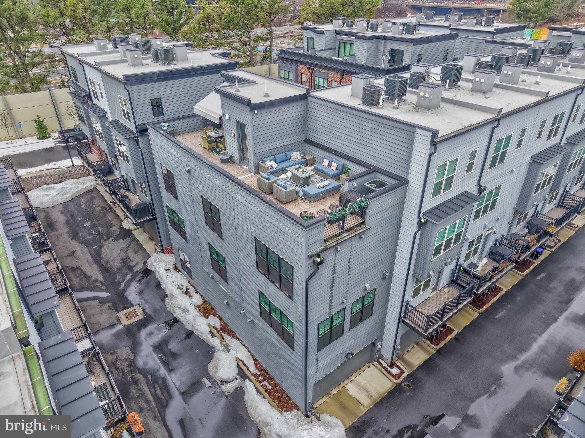 11236 Faraday Park Drive Reston, VA 20190 - Photo 58 of 74 Another angle of 11236 Faraday Park Drive.