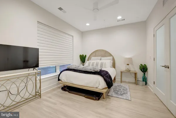 $1,295,000 | 11236 Faraday Park Drive, Reston, VA 20190