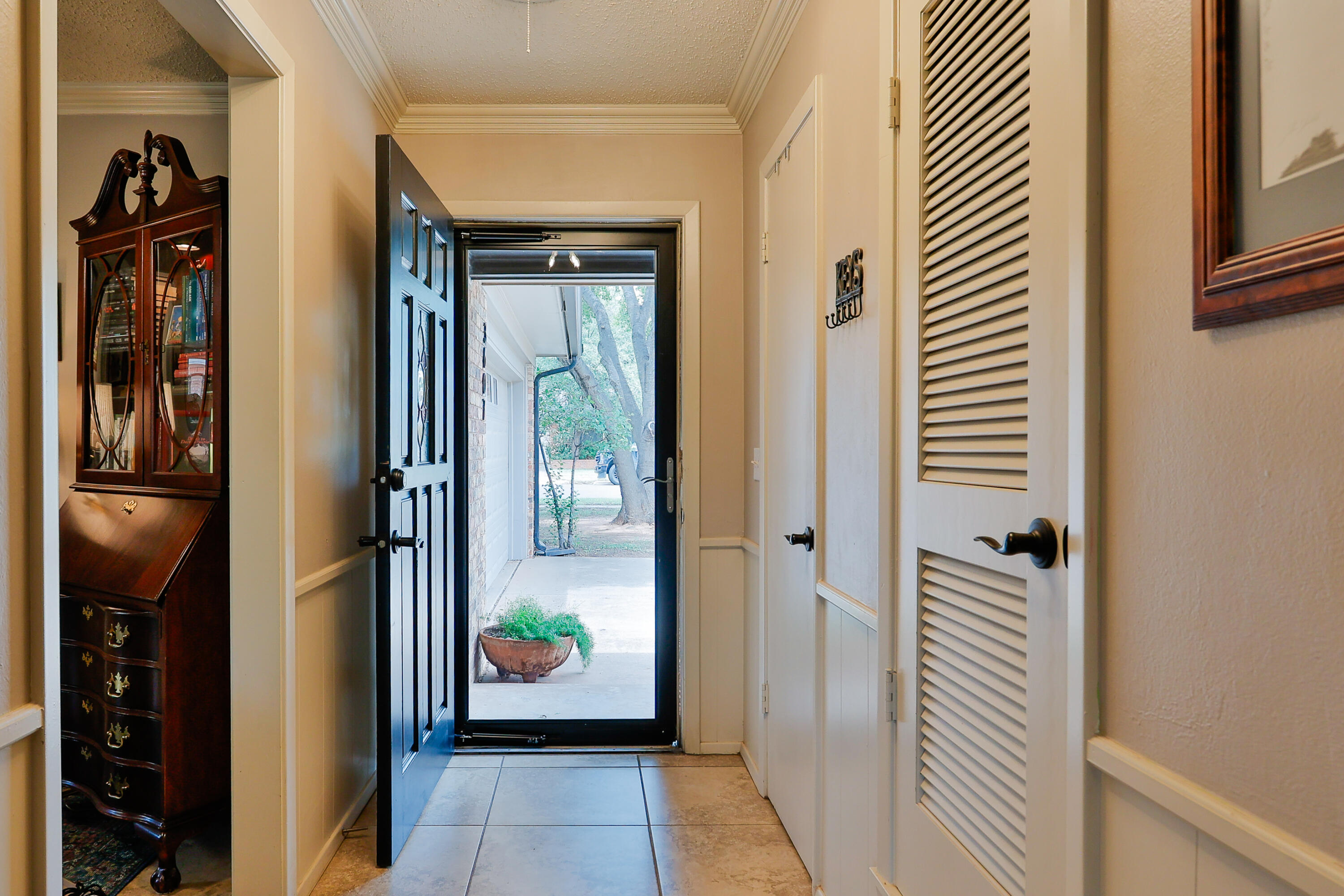 3607 60th Street Lubbock, TX 79413 - Photo 5 of 45 3607-60th-005