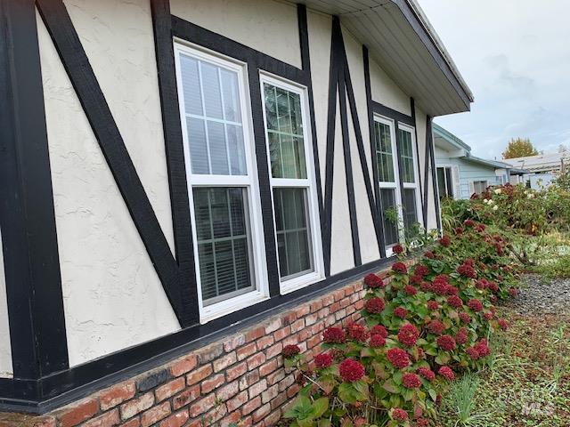 175 Westgate Circle Santa Rosa, CA 95401 - Photo 4 of 17 a view of balcony
